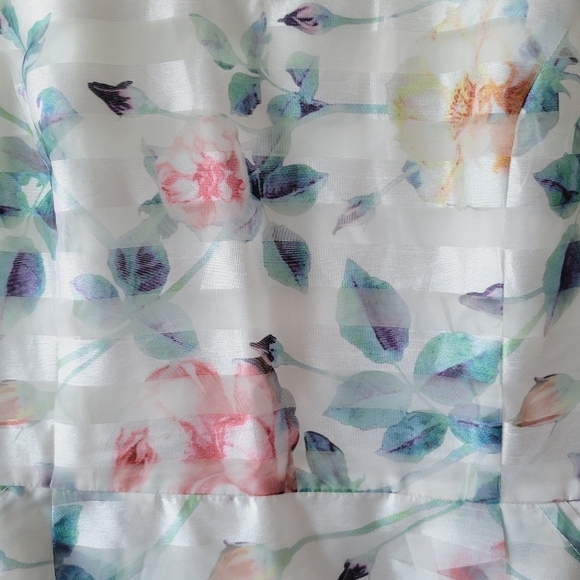 Yumi Kim White Floral Organza Dress - Picture 6 of 14